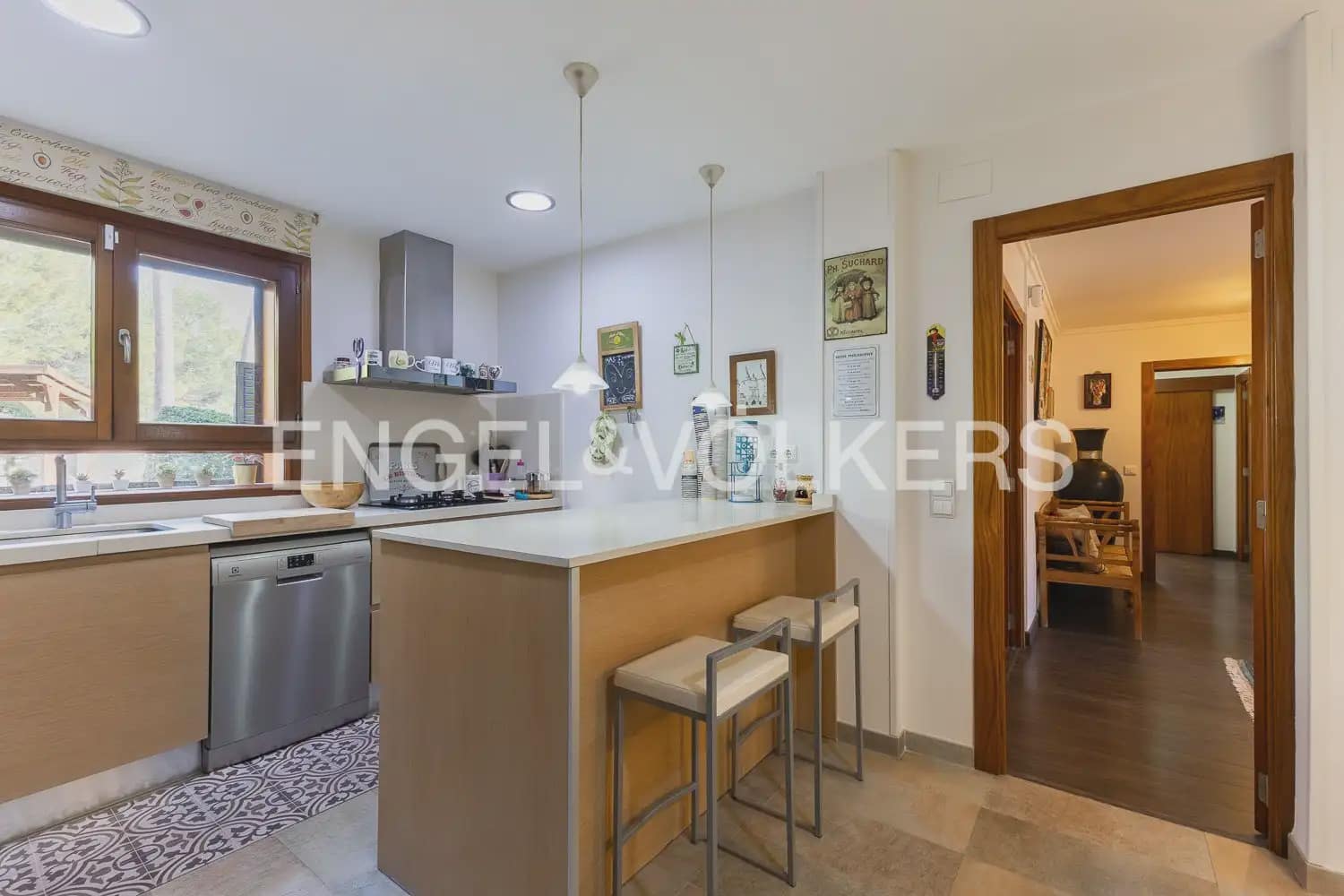 3 bedroom Villa for sale in Riba-roja de Turia with pool garage - € 680,000 (Ref: 9898049)