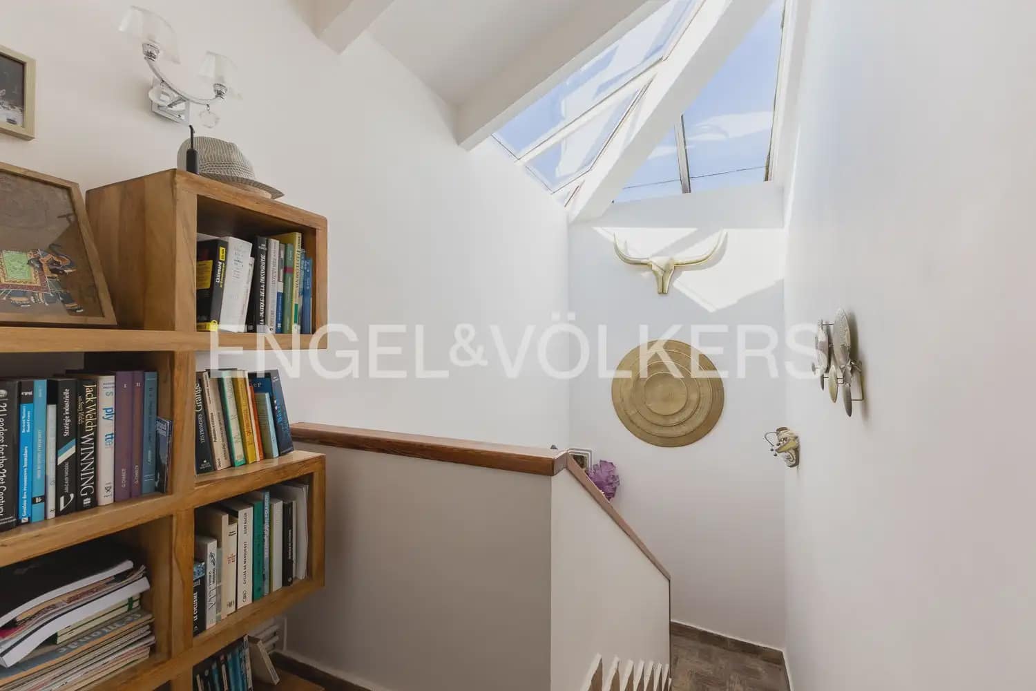 3 bedroom Villa for sale in Riba-roja de Turia with pool garage - € 680,000 (Ref: 9898049)
