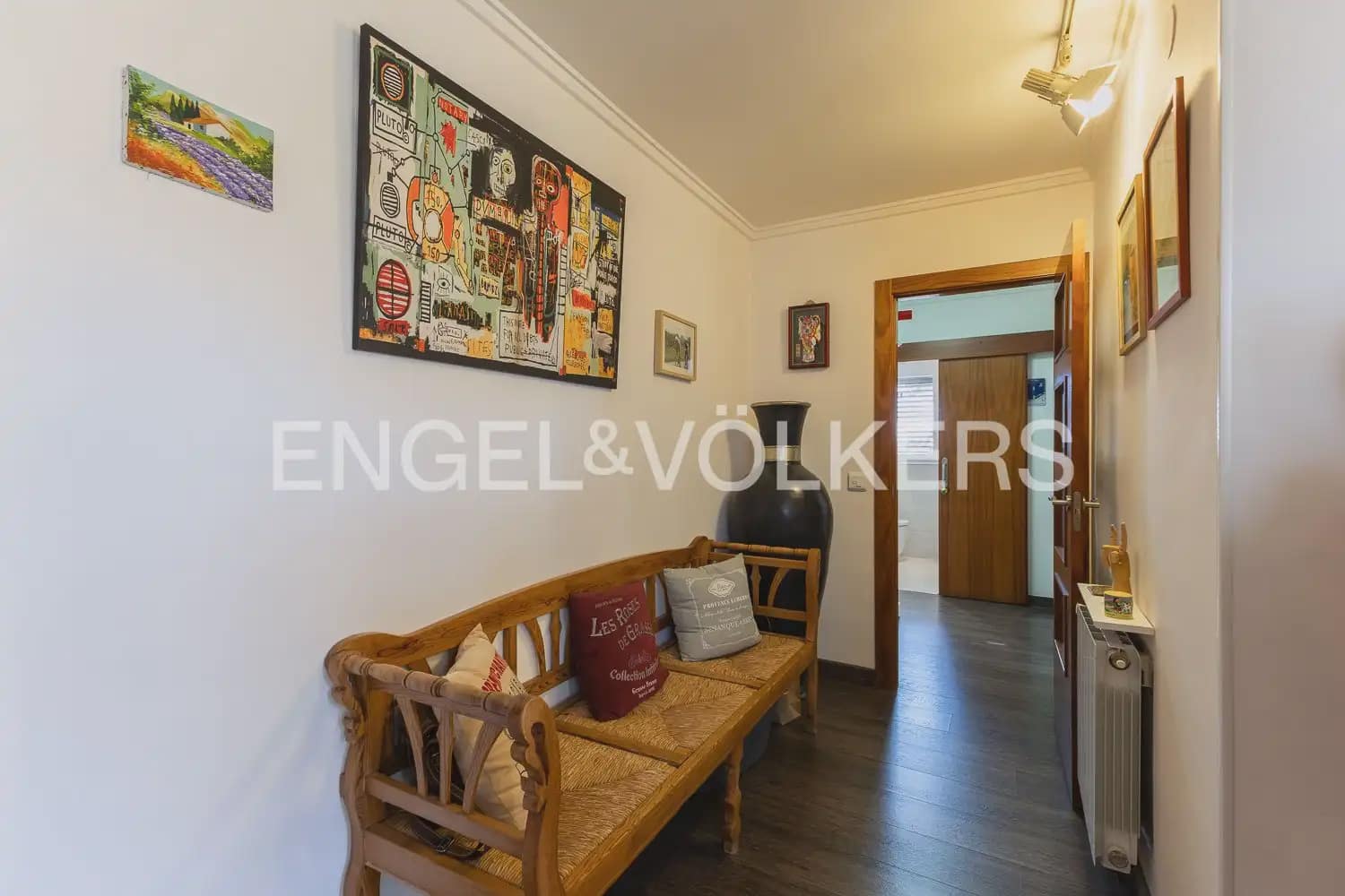 3 bedroom Villa for sale in Riba-roja de Turia with pool garage - € 680,000 (Ref: 9898049)