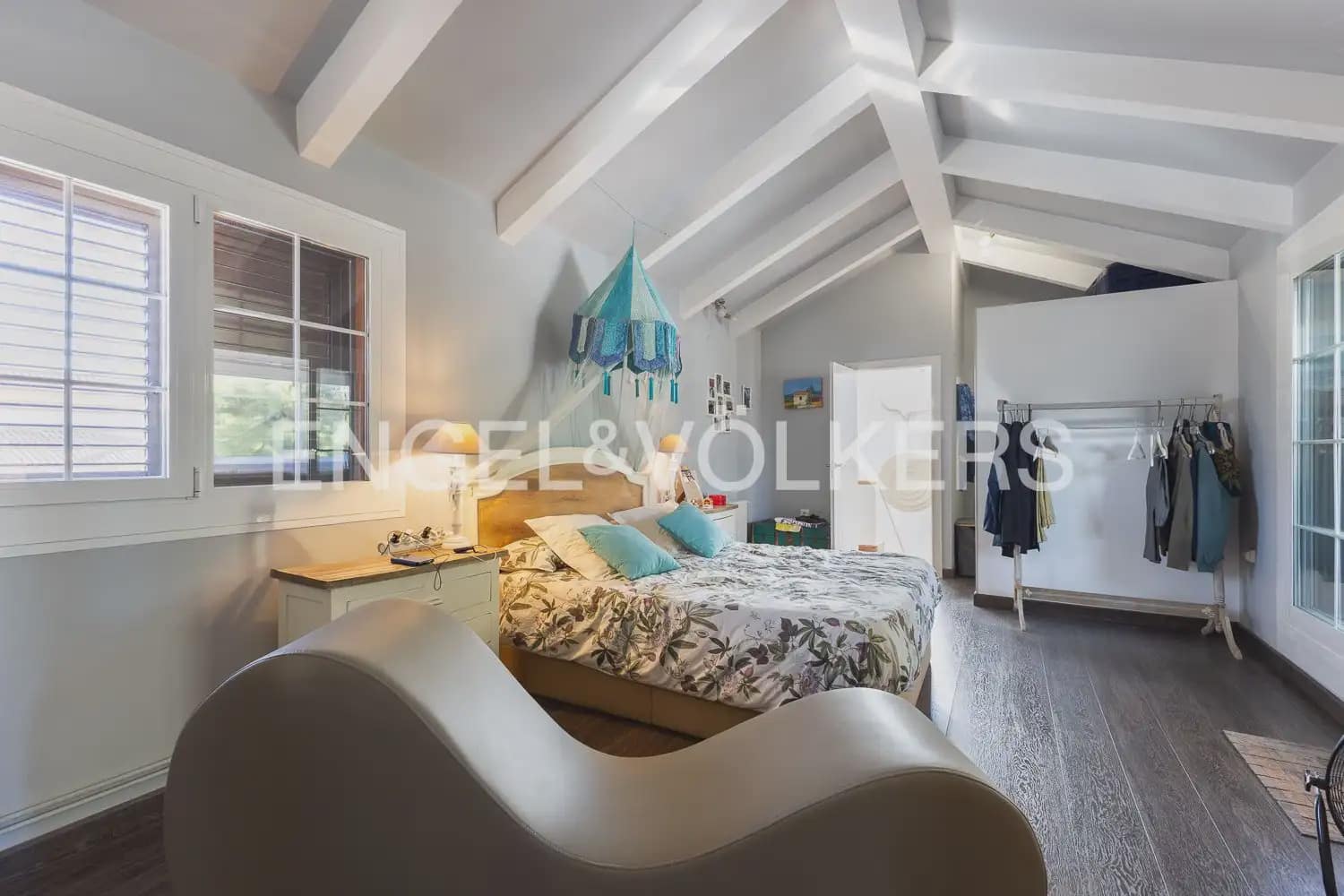3 bedroom Villa for sale in Riba-roja de Turia with pool garage - € 680,000 (Ref: 9898049)