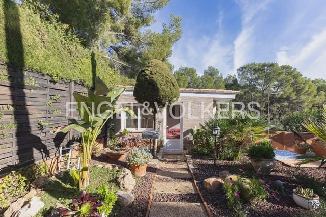3 bedroom Villa for sale in Riba-roja de Túria with pool garage - € 680,000 (Ref: 9898049)