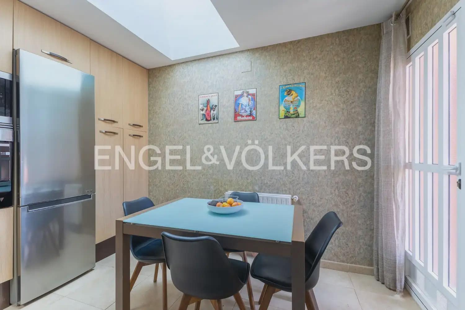 4 slaapkamer Halfvrijstaande villa te huur in Riba-roja de Turia met zwembad garage - € 2.500 (Ref: 9898050)