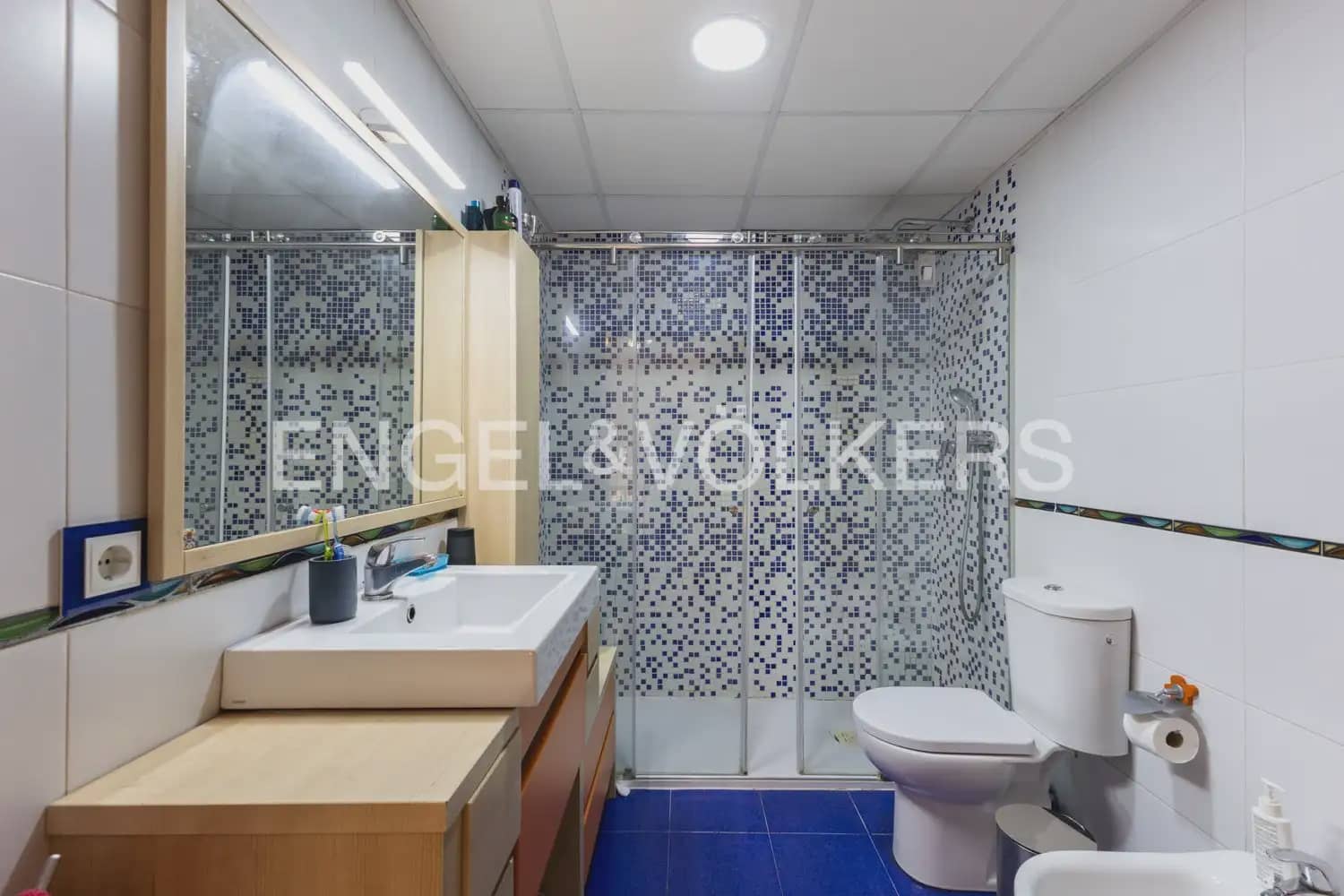 4 slaapkamer Halfvrijstaande villa te huur in Riba-roja de Turia met zwembad garage - € 2.500 (Ref: 9898050)