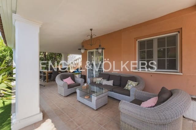4 bedroom Semi-detached Villa for rent in Riba-roja de Túria with pool garage - € 2,500 (Ref: 9898050)
