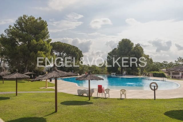 4 bedroom Semi-detached Villa for rent in Riba-roja de Túria with pool garage - € 2,500 (Ref: 9898050)
