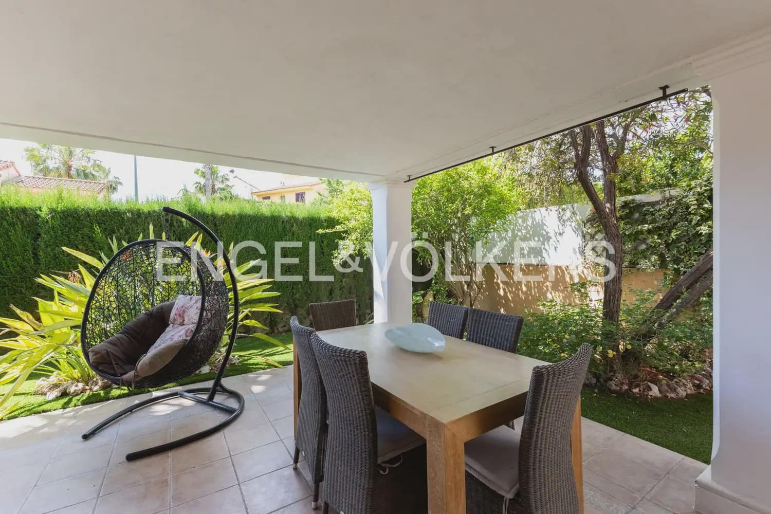 4 slaapkamer Halfvrijstaande villa te huur in Riba-roja de Turia met zwembad garage - € 2.500 (Ref: 9898050)