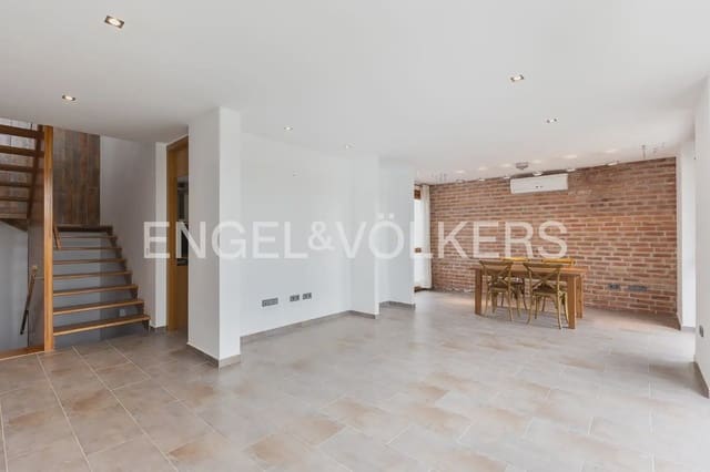4 soveværelse Villa til salg i Chiva med garage - € 475.000 (Ref: 9898054)