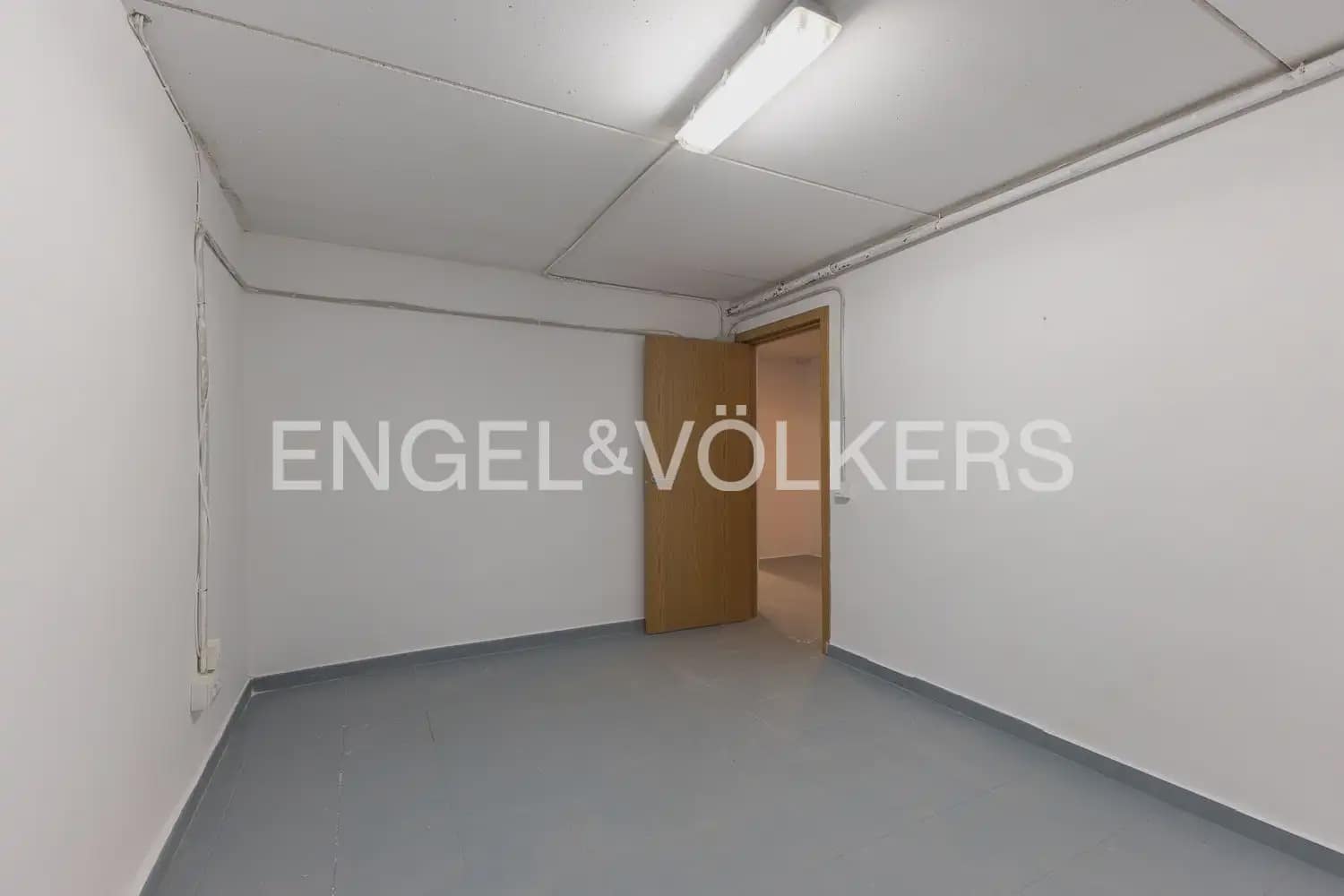 4 soveværelse Villa til salg i Chiva med garage - € 475.000 (Ref: 9898054)
