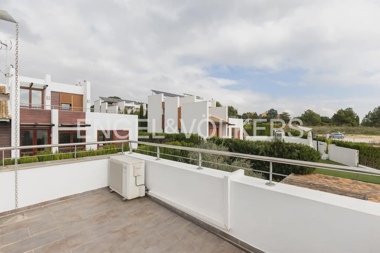 4 soveværelse Villa til salg i Chiva med garage - € 475.000 (Ref: 9898054)