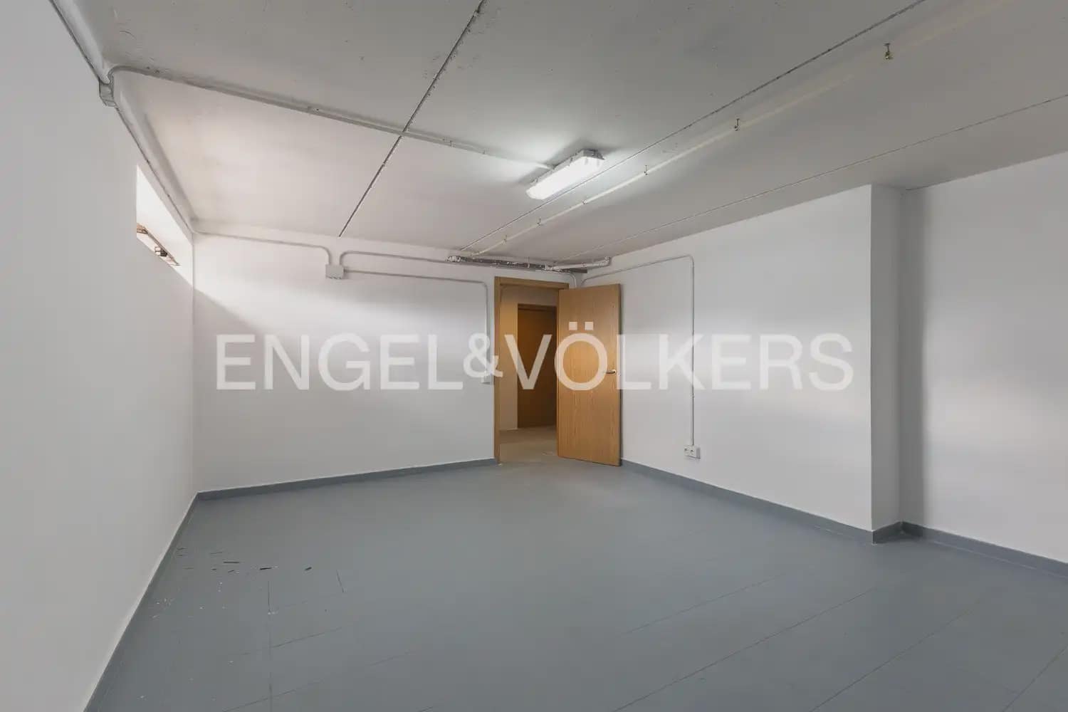 4 soveværelse Villa til salg i Chiva med garage - € 475.000 (Ref: 9898054)