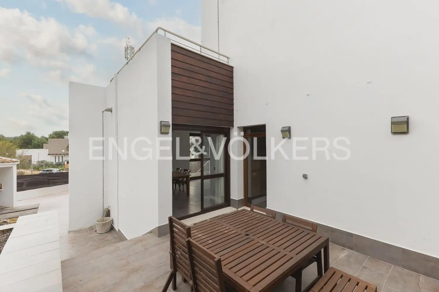 4 soveværelse Villa til salg i Chiva med garage - € 475.000 (Ref: 9898054)
