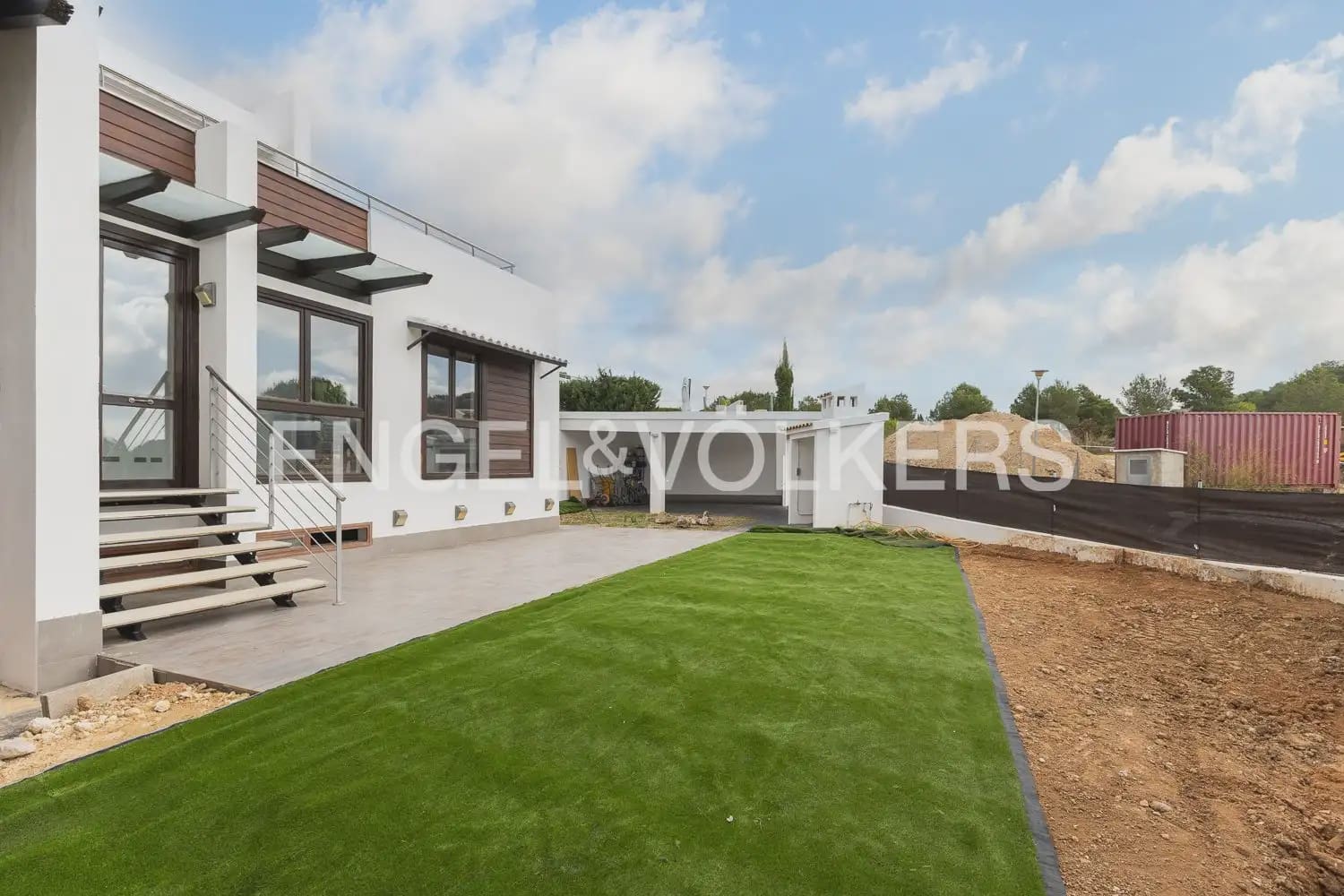 4 soveværelse Villa til salg i Chiva med garage - € 475.000 (Ref: 9898054)