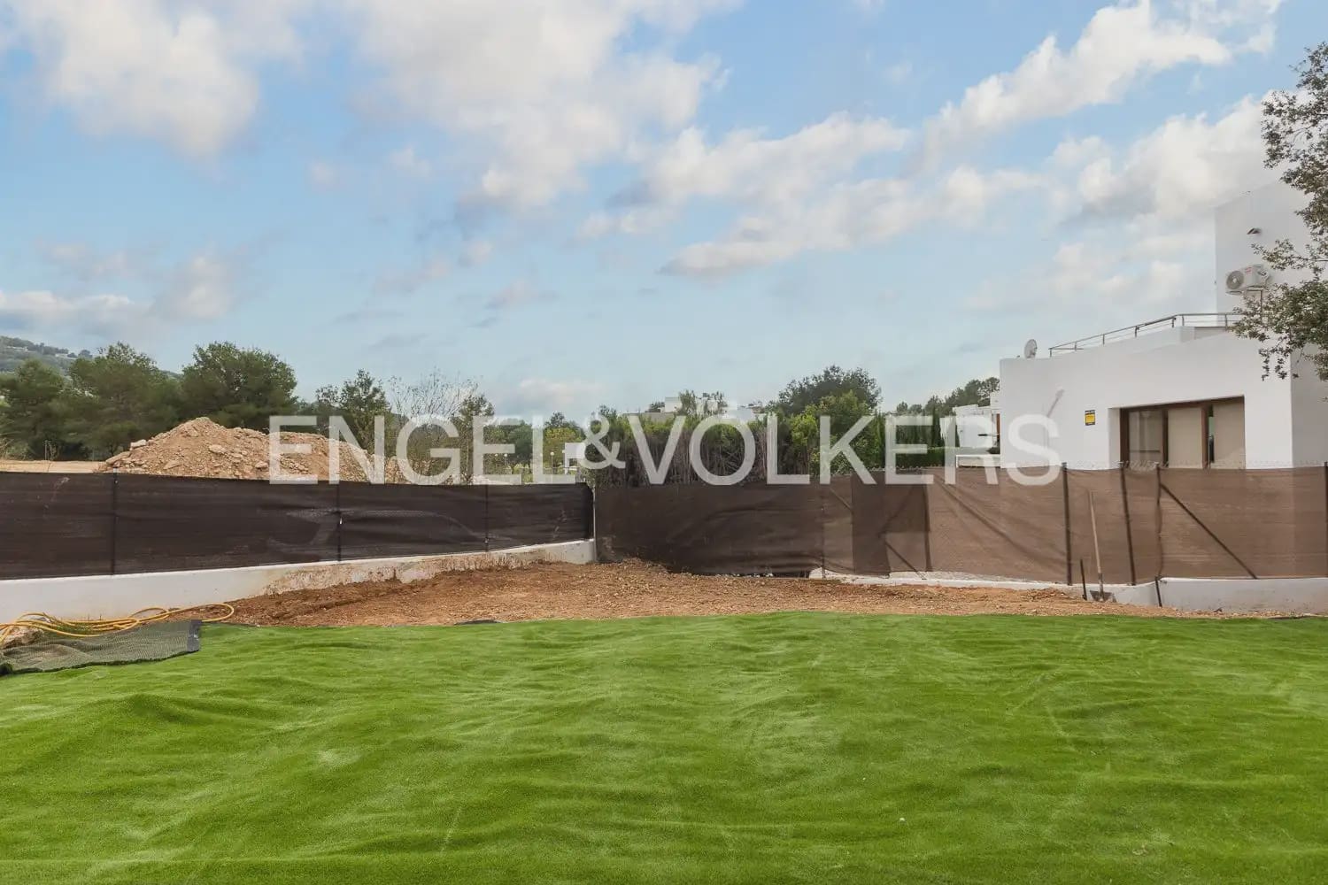 4 soveværelse Villa til salg i Chiva med garage - € 475.000 (Ref: 9898054)