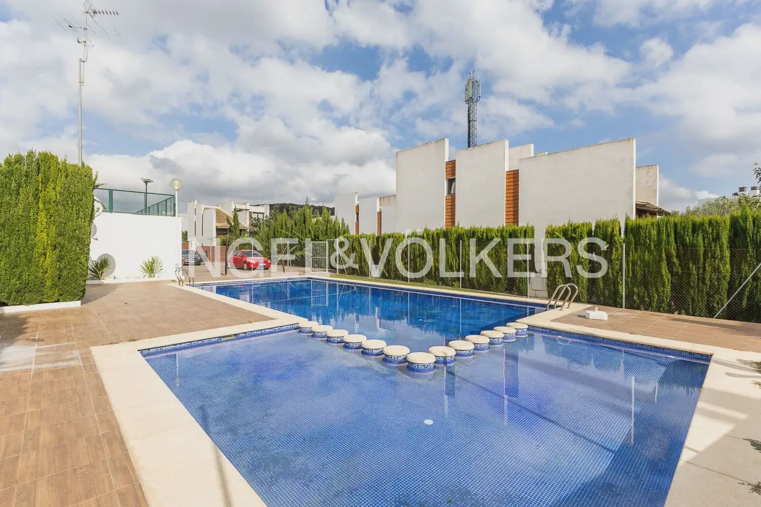 4 soveværelse Villa til salg i Chiva med garage - € 475.000 (Ref: 9898054)
