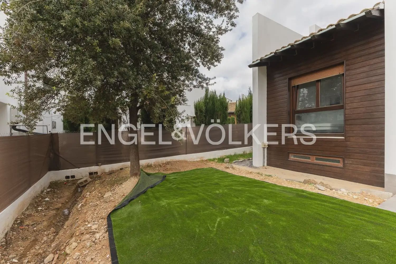 4 soveværelse Villa til salg i Chiva med garage - € 475.000 (Ref: 9898054)