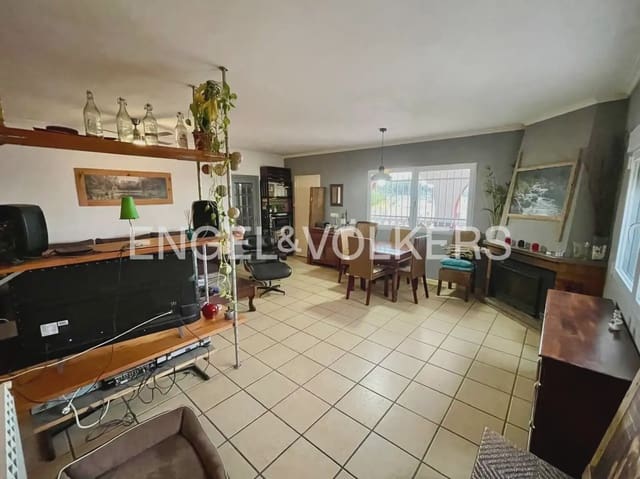 4 bedroom Villa for sale in Onda - € 230,000 (Ref: 9898055)
