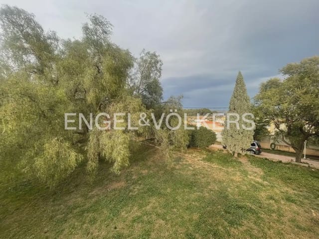 4 bedroom Villa for sale in Onda - € 230,000 (Ref: 9898055)
