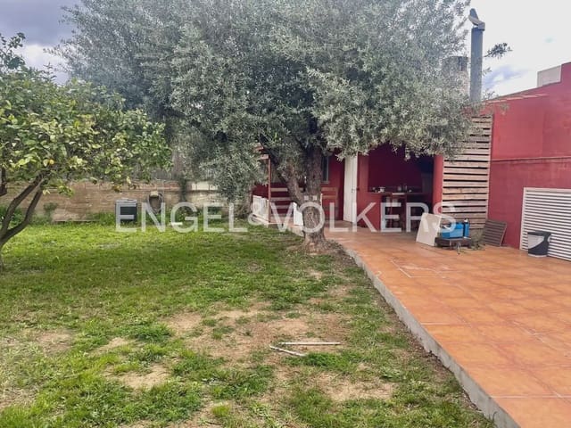 4 bedroom Villa for sale in Onda - € 230,000 (Ref: 9898055)