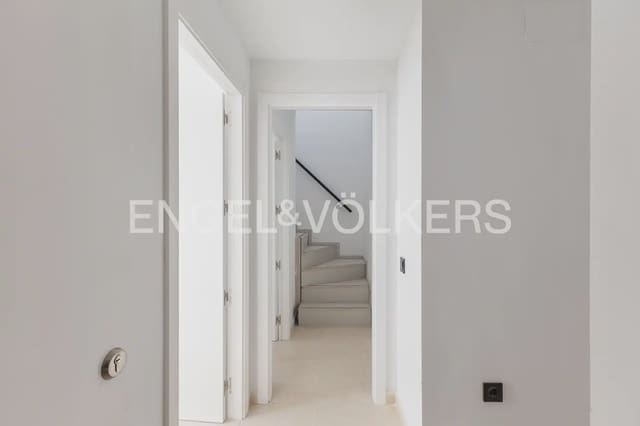 2 bedroom Penthouse for sale in Betxí with garage - € 194,000 (Ref: 9898056)