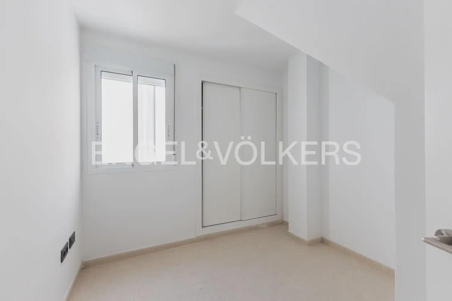 2 bedroom Penthouse for sale in Betxi with garage - € 194,000 (Ref: 9898056)