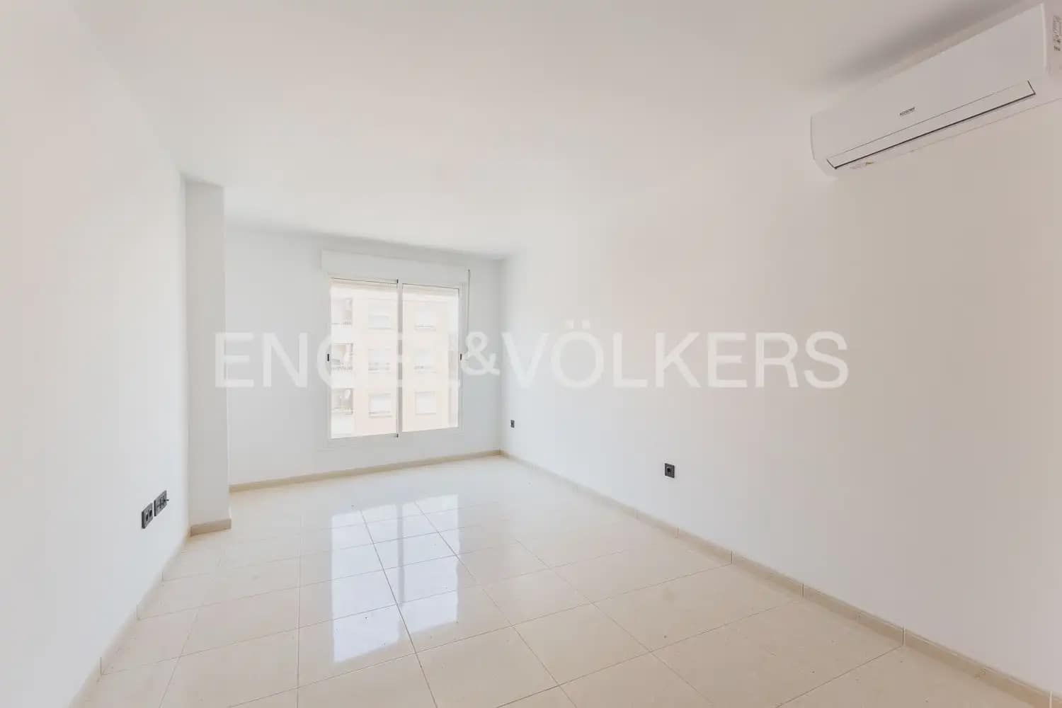 2 bedroom Penthouse for sale in Betxi with garage - € 194,000 (Ref: 9898056)