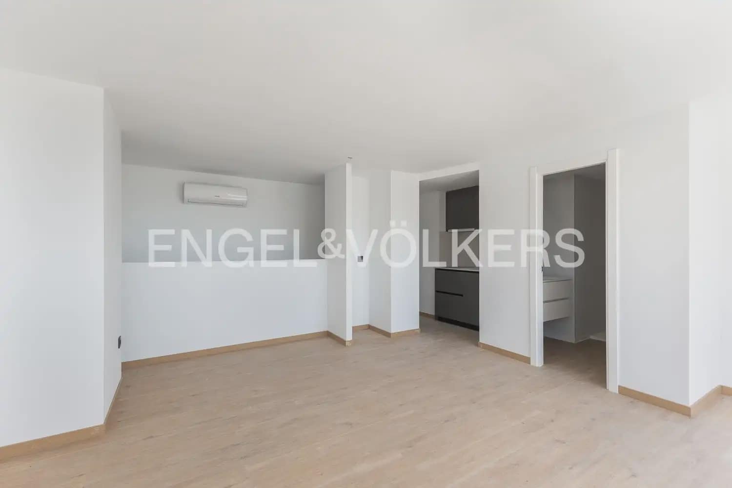 2 bedroom Penthouse for sale in Betxi with garage - € 194,000 (Ref: 9898056)