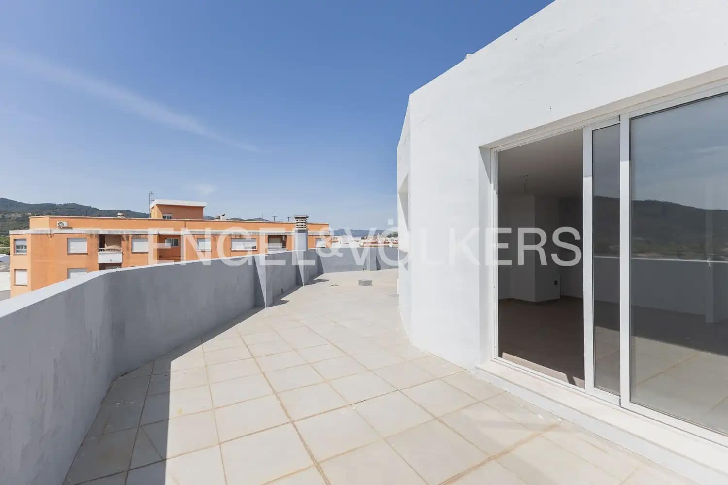 2 bedroom Penthouse for sale in Betxi with garage - € 194,000 (Ref: 9898056)