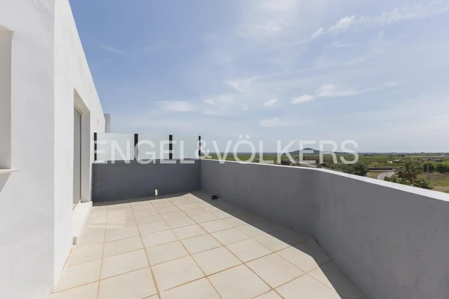 2 bedroom Penthouse for sale in Betxi with garage - € 194,000 (Ref: 9898056)