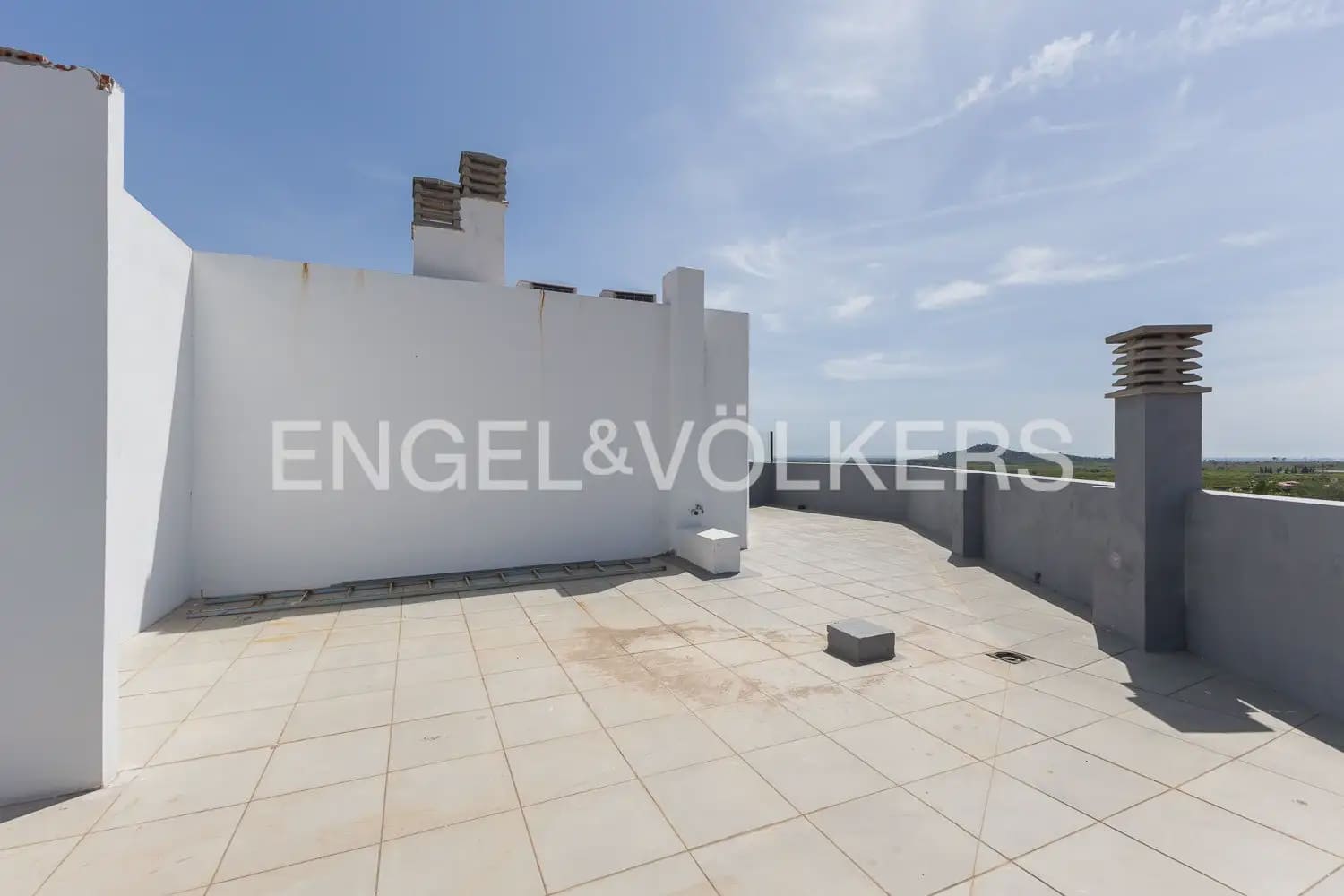 2 bedroom Penthouse for sale in Betxi with garage - € 194,000 (Ref: 9898056)