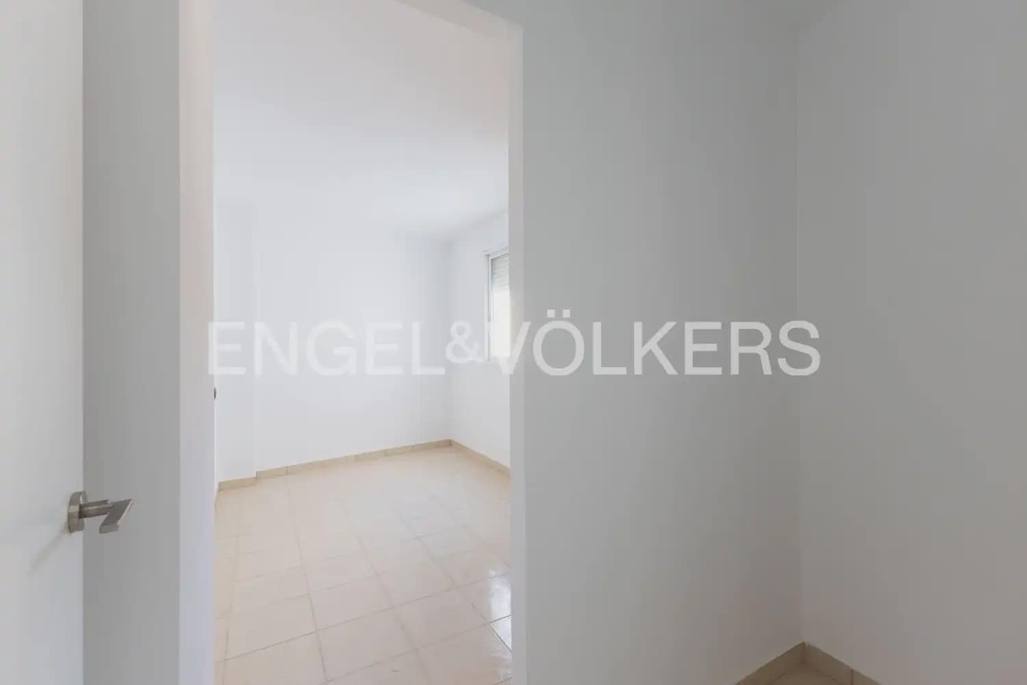 3 bedroom Penthouse for sale in La Vall d'Uixo with garage - € 212,000 (Ref: 9898057)