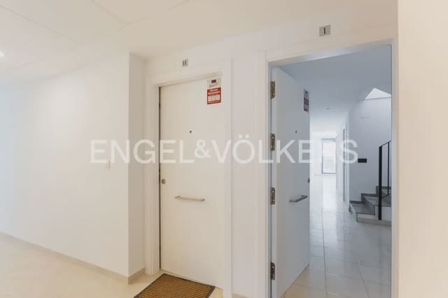 3 bedroom Penthouse for sale in La Vall d'Uixó with garage - € 212,000 (Ref: 9898057)