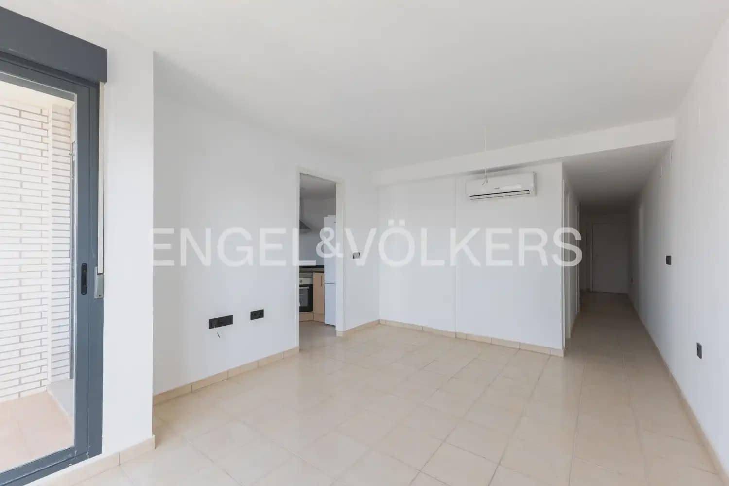 3 bedroom Penthouse for sale in La Vall d'Uixo with garage - € 212,000 (Ref: 9898057)