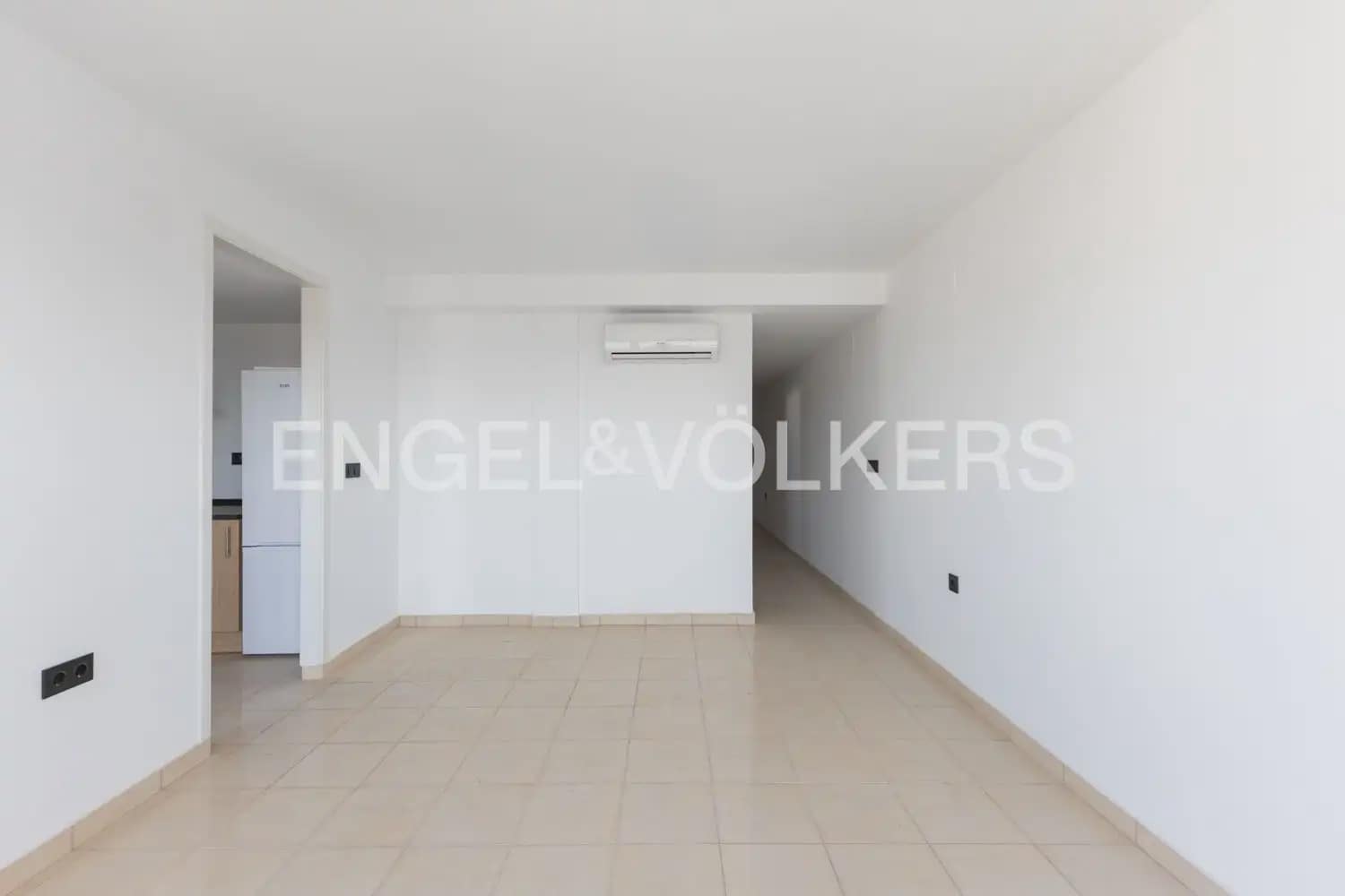 3 bedroom Penthouse for sale in La Vall d'Uixo with garage - € 212,000 (Ref: 9898057)