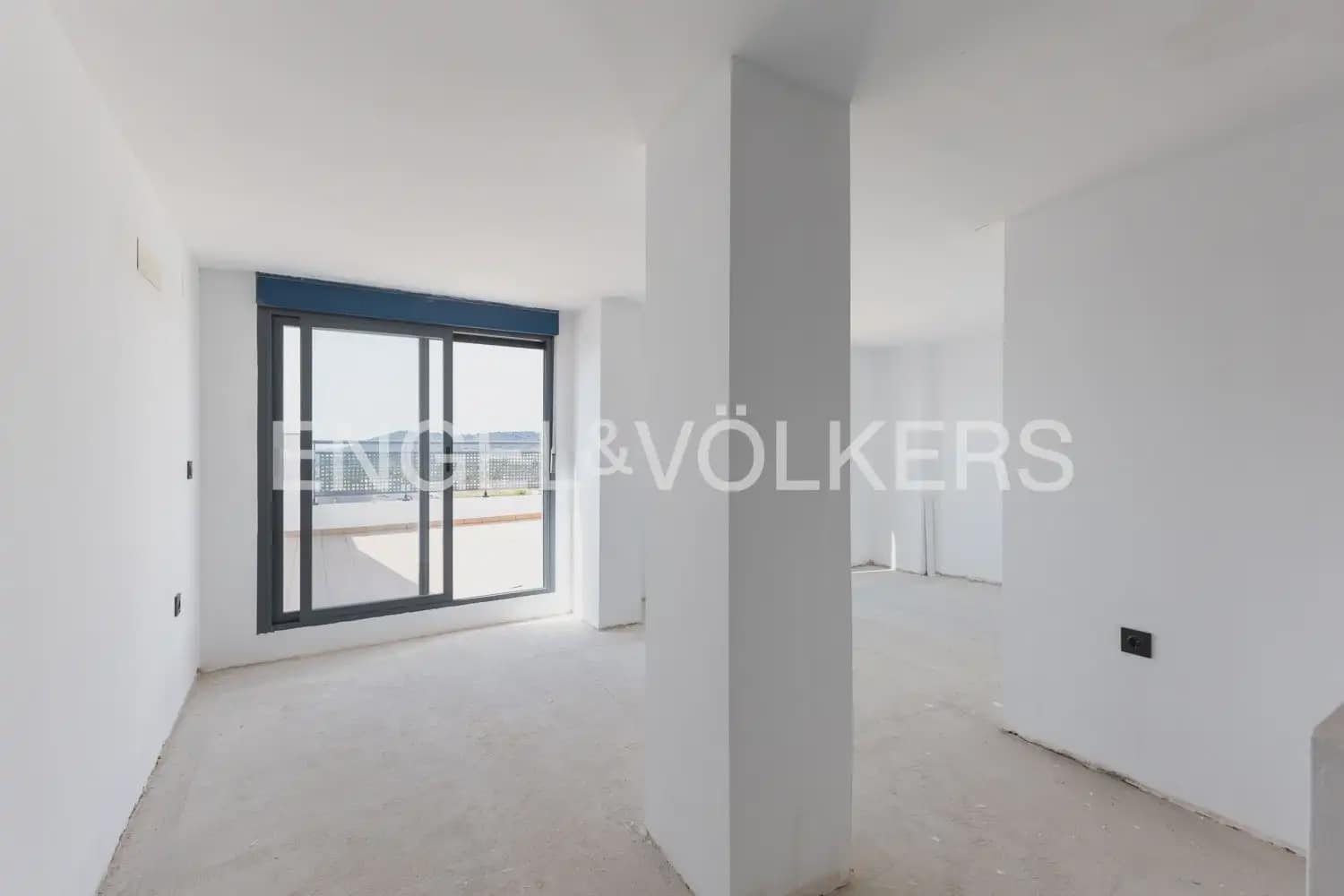 3 bedroom Penthouse for sale in La Vall d'Uixo with garage - € 212,000 (Ref: 9898057)
