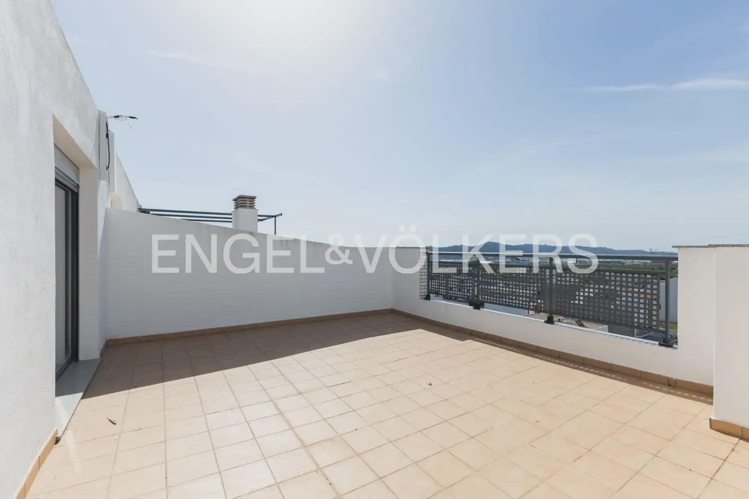 3 bedroom Penthouse for sale in La Vall d'Uixo with garage - € 212,000 (Ref: 9898057)