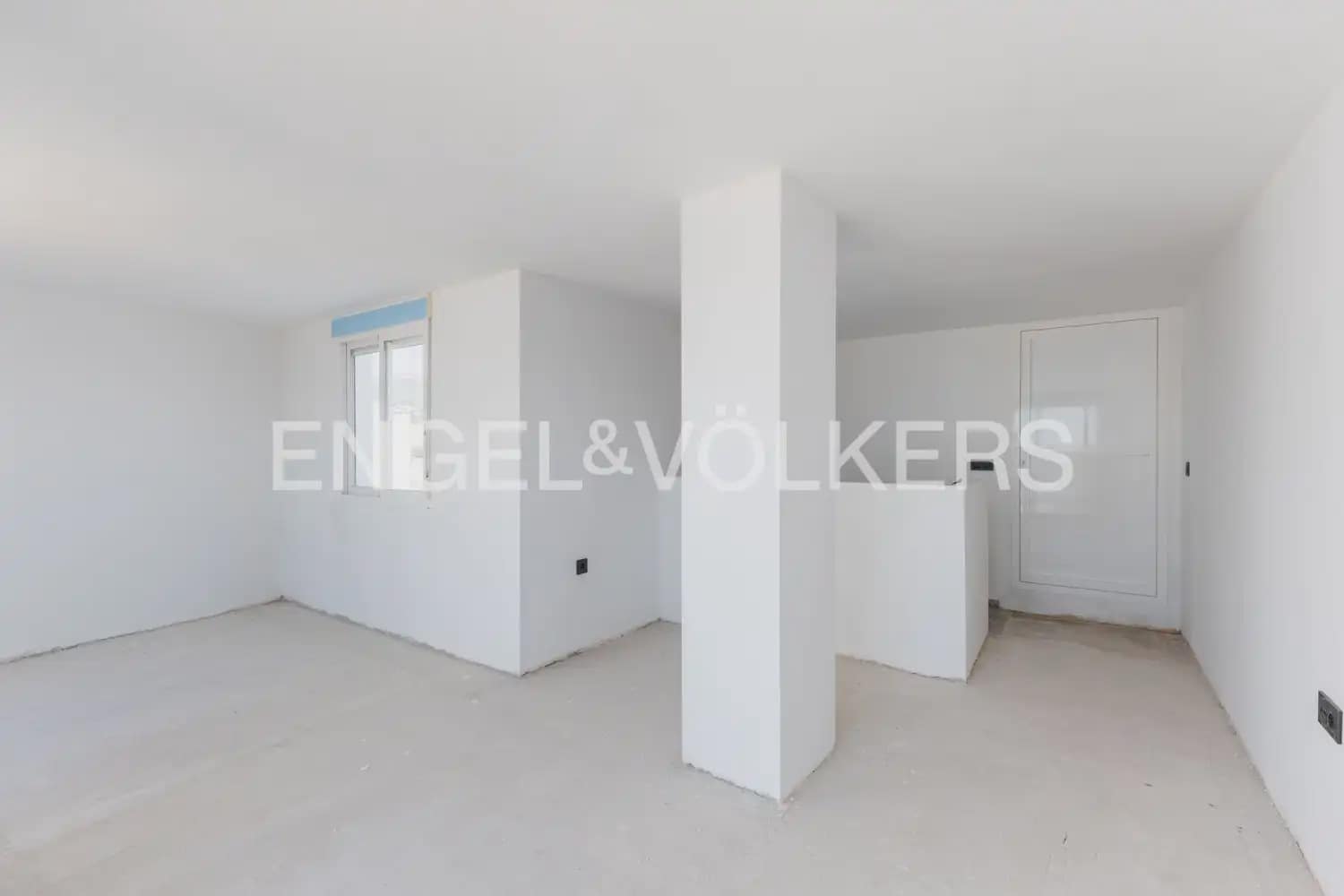 3 bedroom Penthouse for sale in La Vall d'Uixo with garage - € 212,000 (Ref: 9898057)