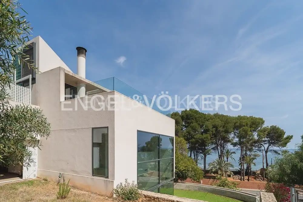 Chalet de 4 habitaciones en Dénia en venta con garaje - 2.100.000 € (Ref: 9898059)