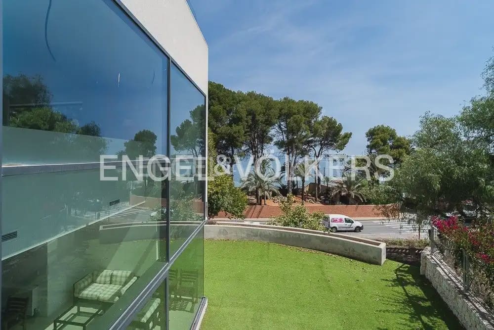 Chalet de 4 habitaciones en Dénia en venta con garaje - 2.100.000 € (Ref: 9898059)