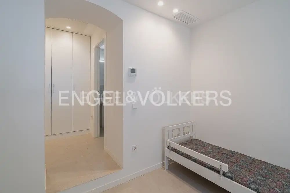 Chalet de 4 habitaciones en Dénia en venta con garaje - 2.100.000 € (Ref: 9898059)