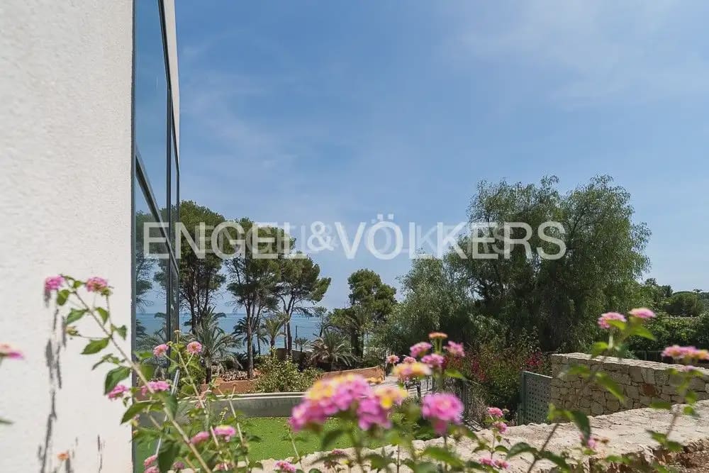 Chalet de 4 habitaciones en Dénia en venta con garaje - 2.100.000 € (Ref: 9898059)