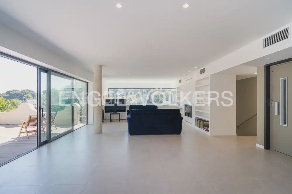 Chalet de 4 habitaciones en Dénia en venta con garaje - 2.100.000 € (Ref: 9898059)