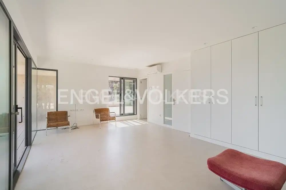 Chalet de 4 habitaciones en Dénia en venta con garaje - 2.100.000 € (Ref: 9898059)