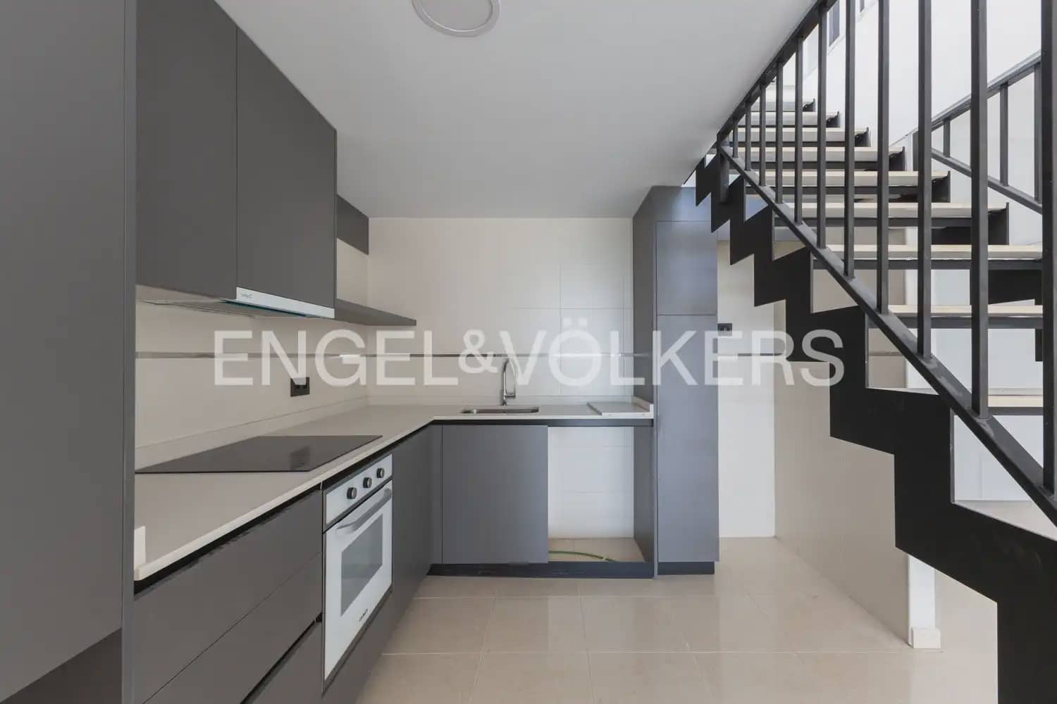 3 bedroom Apartment for sale in Betxi with garage - € 244,000 (Ref: 9898060)