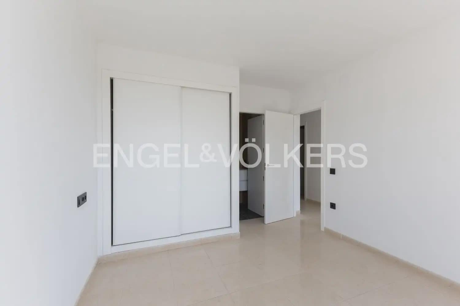 3 bedroom Apartment for sale in Betxi with garage - € 244,000 (Ref: 9898060)