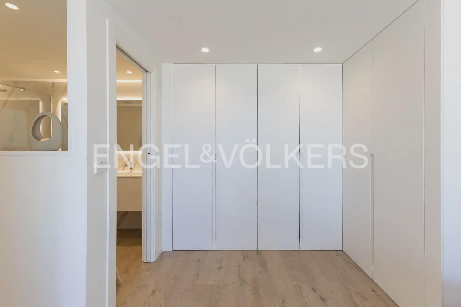 3 bedroom Penthouse for rent in Pedreguer with pool garage - € 2,800 (Ref: 9898061)