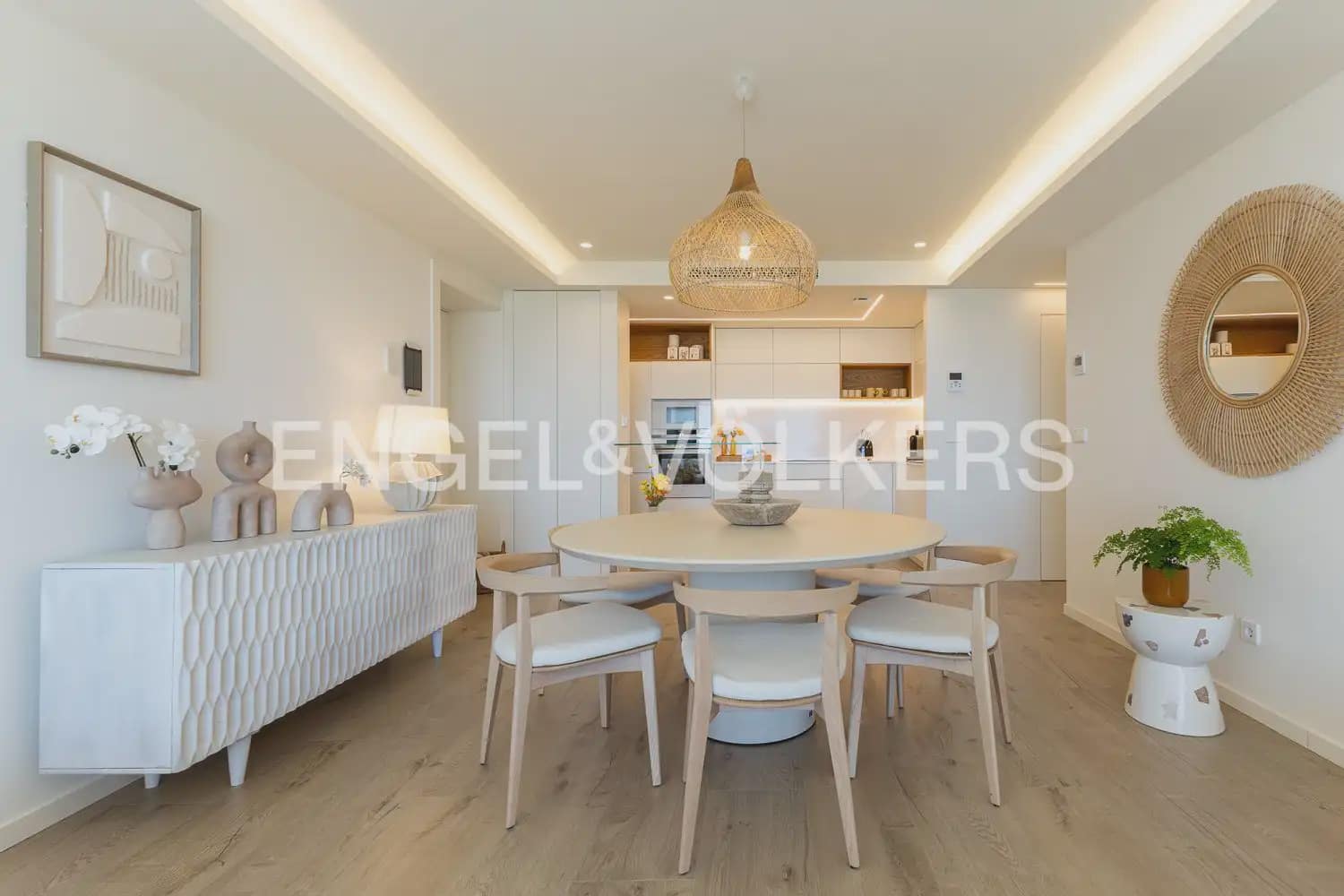 3 bedroom Penthouse for rent in Pedreguer with pool garage - € 2,800 (Ref: 9898061)