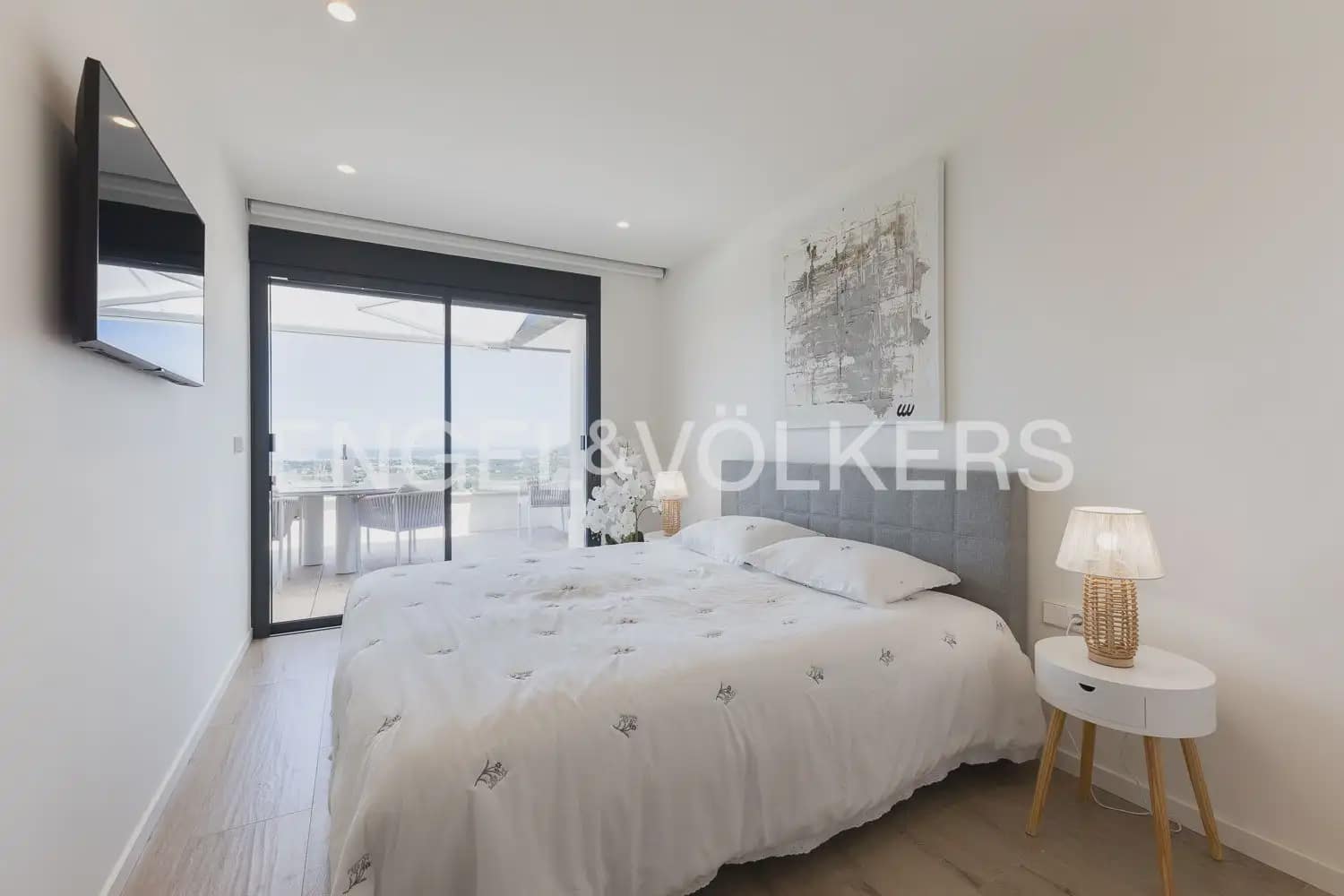 3 bedroom Penthouse for rent in Pedreguer with pool garage - € 2,800 (Ref: 9898061)