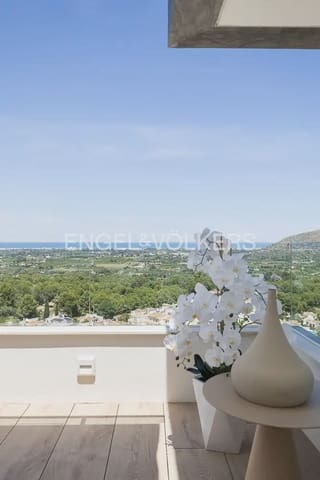 3 bedroom Penthouse for rent in Pedreguer with pool garage - € 2,800 (Ref: 9898061)