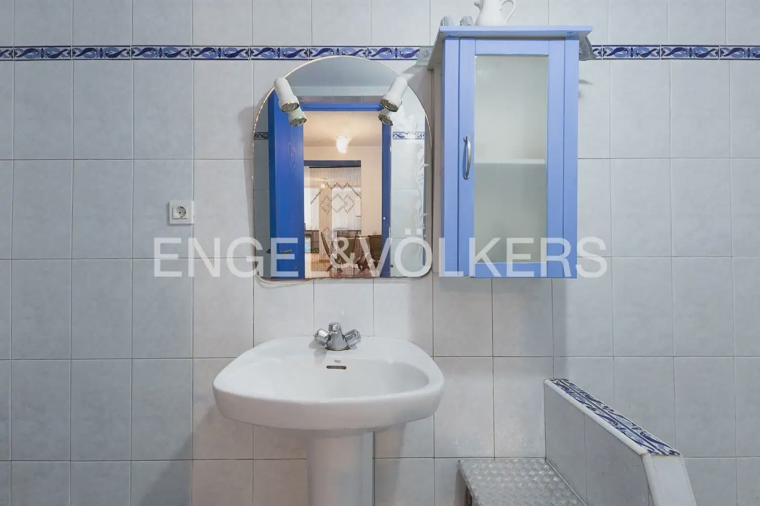 5 bedroom Villa for sale in La Font d'En Carros with pool garage - € 560,000 (Ref: 9898065)