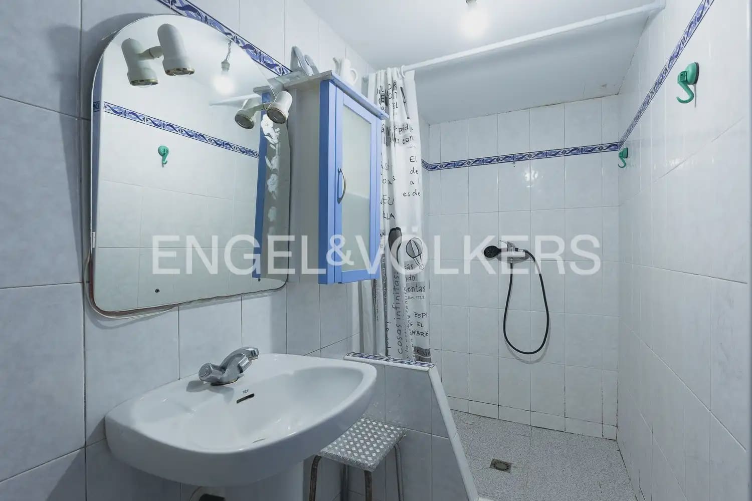 5 bedroom Villa for sale in La Font d'En Carros with pool garage - € 560,000 (Ref: 9898065)